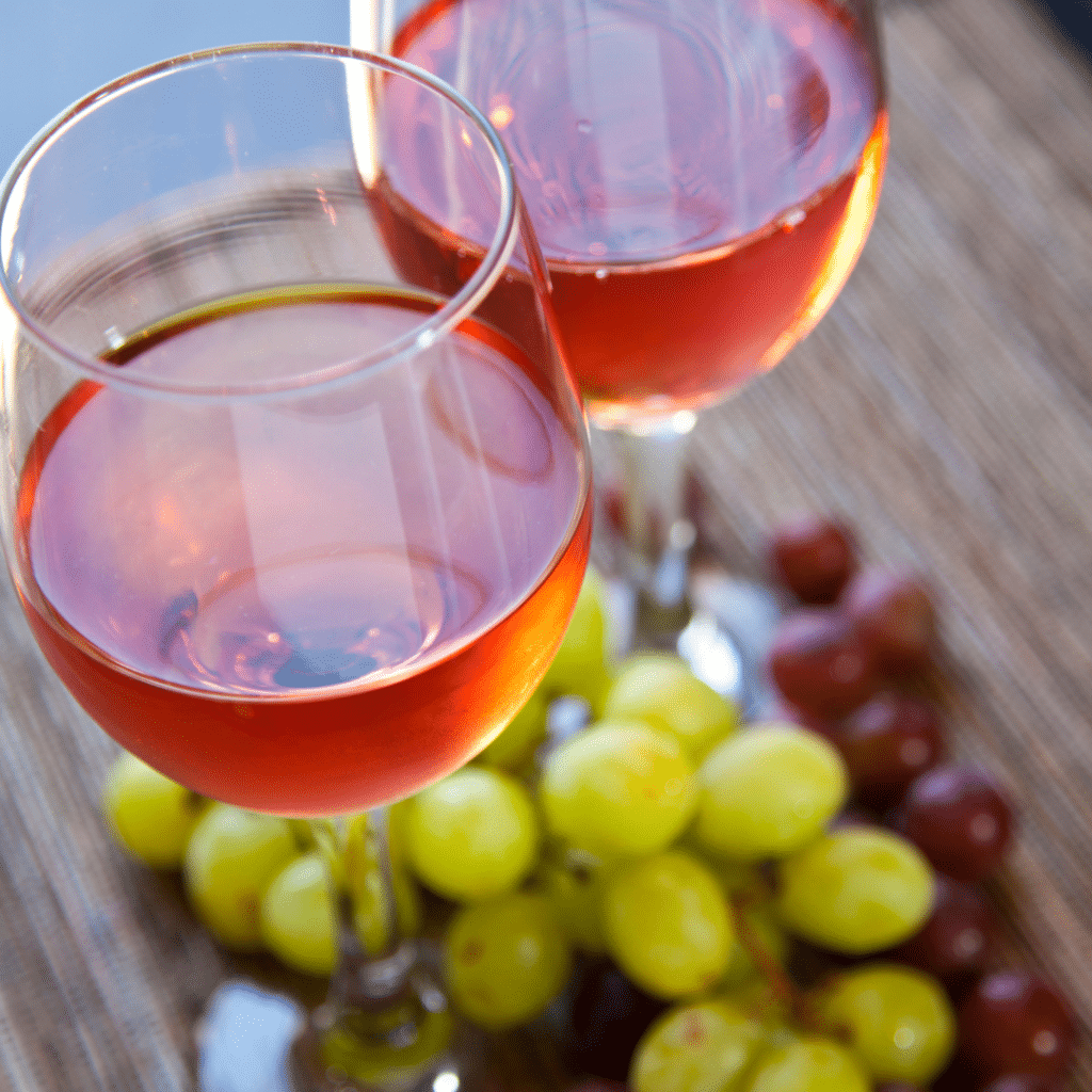 come si produce il vino rosato